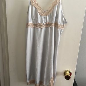 S womens sleep wear baby blue with pink brand shelli segal good condition